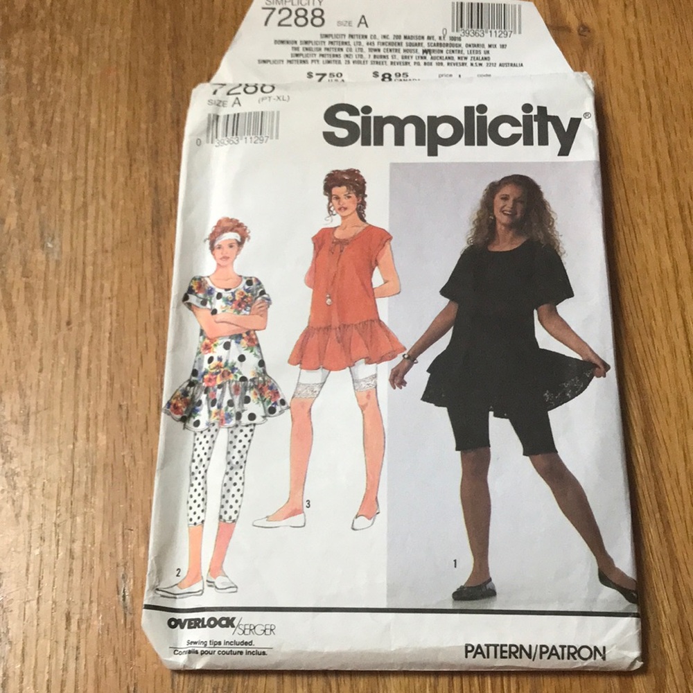 Vintage sewing pattern Simplicity 7288 misses leggings and top